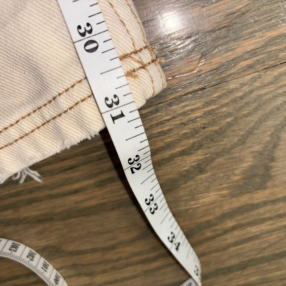 We The Free Ivory Cream High Waisted Distressed Jeans Womens size 29 Free People - Picture 8 of 14